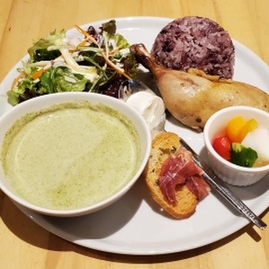 D078 Pizzeria VOLPE BIANCAお食事券【5,000円分】