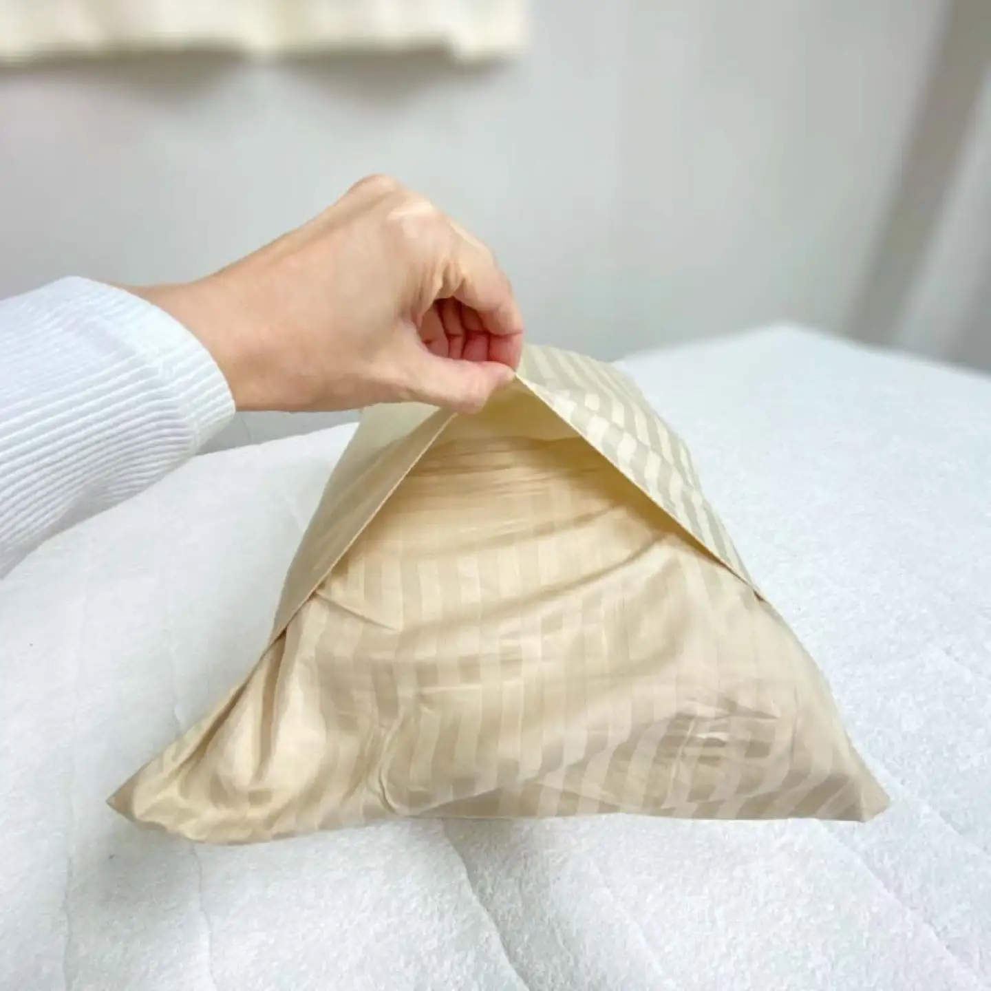 SatinStripeサテンストライプ 昼夜サテン ピロケース【Mサイズ】【ベージュ】【日本製】