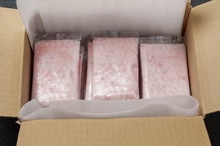a15-692　焼津の鮪屋さんのネギトロ