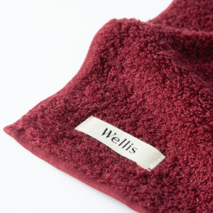 Wellis　バスタオル4枚 ボルドー　ランドリーバッグ付き　（009_5139_04）