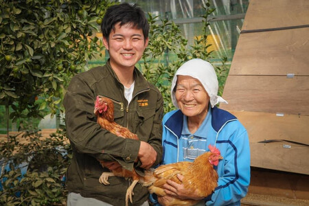 平飼いで のびのび！ばあちゃんの昔たまご（計20個）割れ保証あり 129-B662