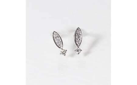 K18ホワイトゴールド 0.08ct ダイヤモンドピアス 　K18 18金 ダイヤモンド ピアス ジュエリー アクセサリー ホワイトゴールド 人気 おすすめ レディース ダイヤ0.04ct×2 カラット ダイヤモンド 山梨県 甲斐市 BQ-101