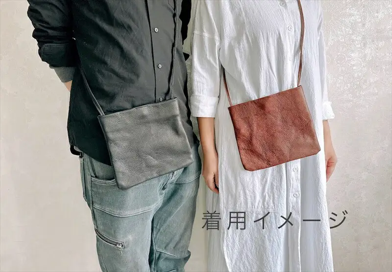 鹿の角ボタンのウォーカーズサコッシュ(ブラウン)【 神奈川県 小田原市  サコッシュ サコッシュ】