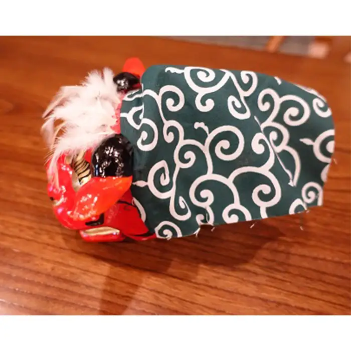 《【鴻巣の赤物】獅子頭 弓獅子》（幅12～奥行15cm）縁起物 お正月 玩具 インテリア ギフト 置物 家内安全 無病息災 開運招福 魔除け コンパクト 生活雑貨 おしゃれ かわいい 送料無料 No.007