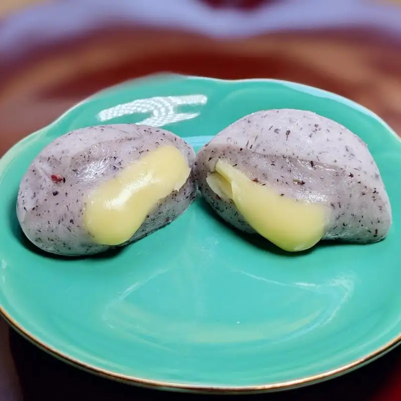 老舗餅屋さんが作るチーズ入り杵つき生丸餅(梅しそ) 18個入り