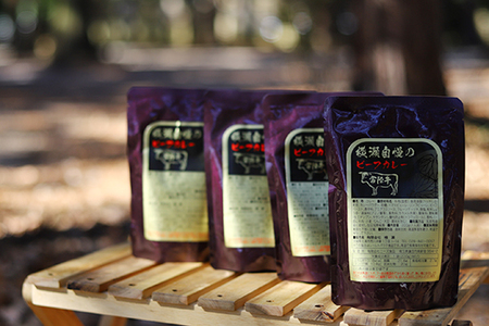 横瀬自慢のビーフカレー　中辛（200g×4袋）【茨城県共通返礼品（常陸牛）】｜やわらか肉　とろみ　レトルト　常陸牛　カレー　常温　温めるだけ　保存食　災害非常食　キャンプ　お中元　お歳暮　ギフト ※離島への配送不可 ※2026年1月中旬以降に順次発送予定
