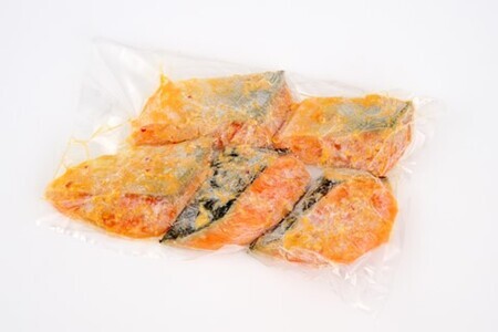 【極厚切り】銀鮭 味噌漬け5切れと作りエビフライ5尾のセット(H032108)