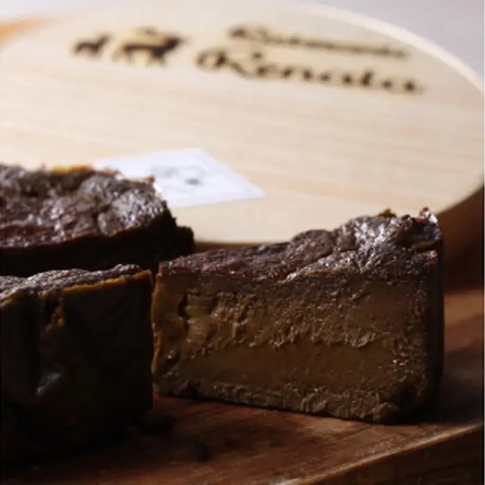 『隠れ家シェフ手作りスイーツ』山政小山園 三種ほうじ茶 とろけるなめらか食感 Flavor Cake | 洋菓子 スイーツ フレーバーケーキ 京都宇治 老舗製茶問屋 山政小山園 化学調味料 保存料 着色料 香料無添加 グルテンフリー ギフト ご褒美 プレゼント 贈答 埼玉県 越谷市