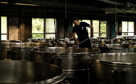 泡盛 【久米島の久米仙】「び 古酒25度 1800ml」 焼酎 アルコール 酒
