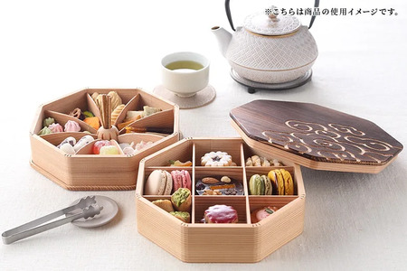 八角二段お弁当箱「焼杉の黒刻」/ お弁当箱 おにぎり ２段弁当 ピクニック 紀州材 職人 【hak107A】