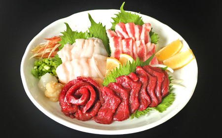 まな板不要 カット済み 希少な 純国産 馬刺し 赤身 と おまかせ部位 セット 約 200g ( 50g ×4P） タレ付き | スライス スライス済み 馬刺 馬刺し 赤身 霜降り 肉 馬肉 お肉 刺身 生肉 熊本県 玉名市