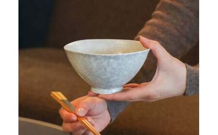 有田焼 ペア茶碗セット ルリマットホワイト＆グレーマットホワイト ご飯茶碗【山忠】ごはん茶碗 ライスボウル ボウル 食器 器 うつわ 軽量 シンプル モダン おしゃれ マーブル ネイビー グレー 小ぶり 2個セット 夫婦茶碗 結婚祝い ギフト A22-57