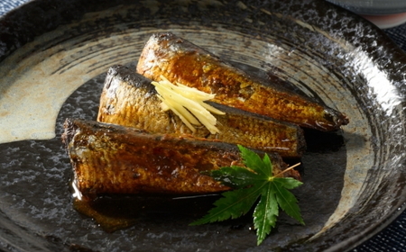 【定期便】全3回（隔月）骨ごとさんま・骨ごといわしの詰め合わせ 5切×3袋、190g×2袋 ｜ 魚 さかな サンマ 秋刀魚 イワシ 鰯 煮魚 やわらかい おいしい ご飯のお供 学校給食 骨まで食べられる 定期便 ギフト 贈答 プレゼント ご褒美 贈り物 家庭 加工品 食料 _BJ14