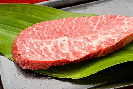 【厳選希少部位】【A4～A5】 博多和牛 ミスジステーキ 約300g（100g×3p） [MEAT PLUS 福岡県 筑紫野市 21760778]