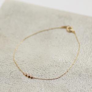 【K10イエローゴールド ラボダイヤモンドブレスレット】0.063ct 3粒ダイヤの美しさが際立つチェーンブレス 17cm K10-B006 ジュエリー