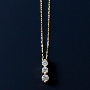 【K18イエローゴールド ラボダイヤモンドネックレス】0.435ct 3粒ダイヤのトリロジーネックレス 上品な美しさ 長さ50cm K18-N006 ネックレス