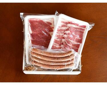 【えりも短角牛】焼肉セット【er007-004】 えりも 短角牛 カルビ 200g ヘルシー ウデ 200g ソーセージ 4本 150g 希少 品種 赤身 ヘルシー 国産 北海道産 焼き肉 やきにく 肉 バーベキュー BBQ パーティー 人気 産地直送 お取り寄せグルメ 冷凍配送