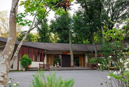 休/祝前日限定 おんりーゆー 1泊2食付きペアご宿泊券【金時】【温泉 サウナ お風呂 結婚記念日 敬老の日 ギフト プレゼント 利用券 神奈川県 南足柄市 】