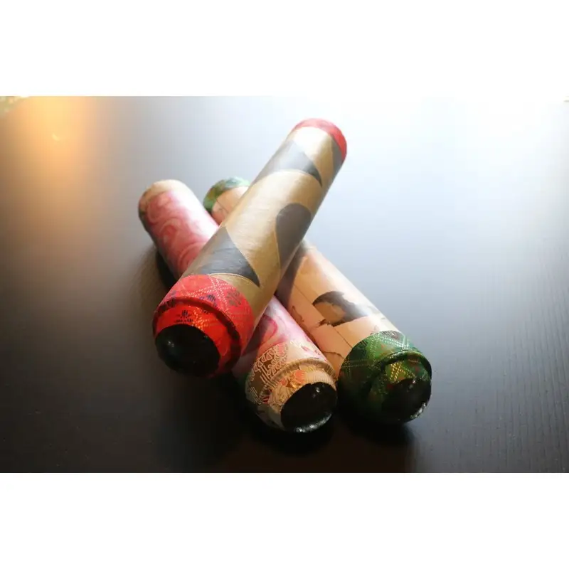 無限の世界・万華鏡 おもちゃ 玩具 ガラス 工芸品 ふるさと納税 万華鏡 子ども おばあちゃん おじいちゃん 孫 誕生日 ギフト プレゼント 今昔 まんげきょう 不思議 ガラス万華鏡 おうち時間 オシャレ フランス壁紙 柄 なつかしのおもちゃ 民芸品 送料無料