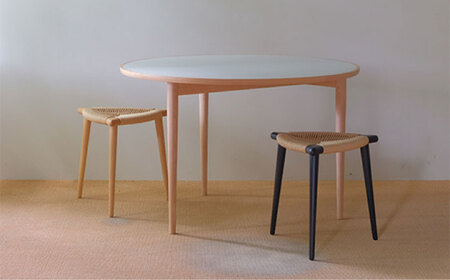 Three-legged Stool “BOW” 〈Black x Natural〉 糸島市 / nomade design 椅子 クラフト [AIF013]