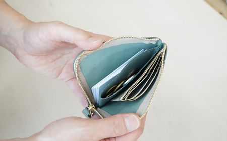 ヌメ革のミニジップウォレット　ブルーグリーン【affordance】[H4570]