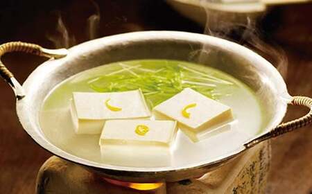 三之助豆腐 8種8個 詰合せ セット 豆腐 とうふ 木綿 特選三之助 おぼろ豆腐 油揚げ 厚揚げ がんも 煮物 鍋 おでん おかず 冷奴 詰め合わせ 自宅用 家庭用 料理 ご当地 食品 国産 関東  F5K-476