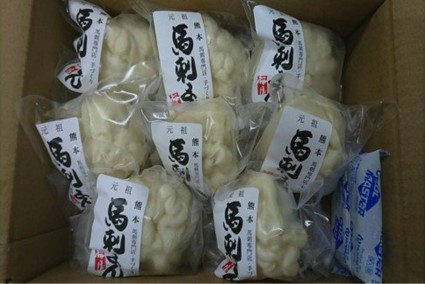 【熊本名物】馬刺しまん 8個～第58回 NIPPON OMIYAGE AWARD 審査会推奨品～ 熊本名物 馬刺しまん 8個 手包み仕上げ 肉まん 馬肉 馬刺し 冷凍 セット ギフト 贈答用 桜屋 熊本 阿蘇 南小国町 送料無料