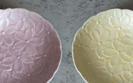 【日常に和の優雅さを】有田焼 mint. 桜彫り 12.7cm 深小皿 5枚セット【金照堂】小皿 小鉢 副菜皿 副菜鉢 菓子皿 食器 有田焼 皿 磁器 和食器 A55-157