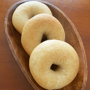 [ふわもちベーグル] 人気の3種とおたのしみ3個(プレーン3個・全粒粉3個・チョコ3個・おたのしみ3個) [1652]