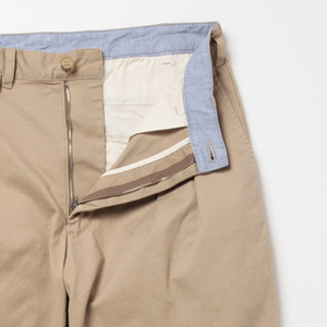 BEAMS PLUS 2プリーツ ツイル パンツ　KHAKI　XS