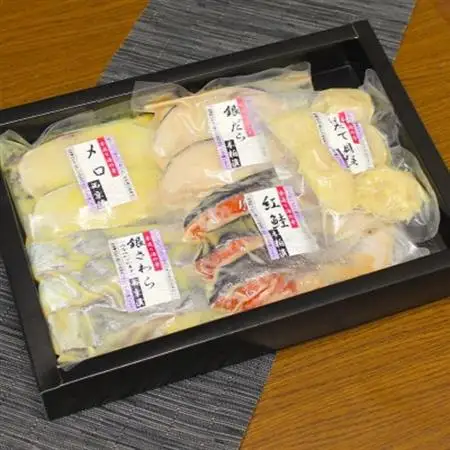 粕漬西京漬お詰め合わせ(15品)【FG-05】～メロ/銀だら/ほたて貝柱/紅鮭/銀さわら【配送不可地域：離島】【1550600】