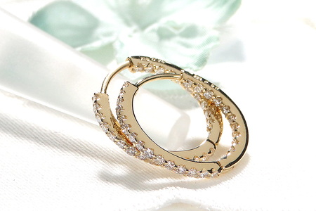 K18YG【0.5ct】ダイヤモンド中折れフープピアス【16mm】 CSP00025-18Y SWAV032｜山梨県 昭和町 ジュエリー アクセサリー ギフト プレゼント 贈り物 記念日 誕生日 カジュアル フォーマル オケージョン