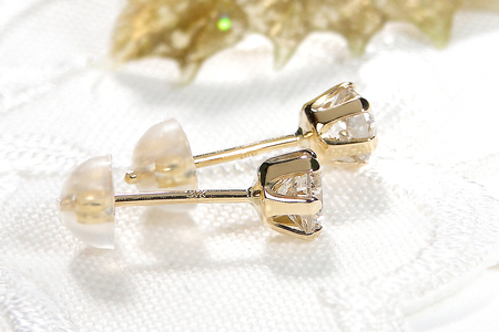 K18YG 【0.6ct】 一粒 ダイヤモンド スタッドピアス Emp0016-18Y SWAV036｜山梨県 昭和町 ジュエリー アクセサリー ギフト プレゼント 贈り物 記念日 誕生日 カジュアル フォーマル オケージョン
