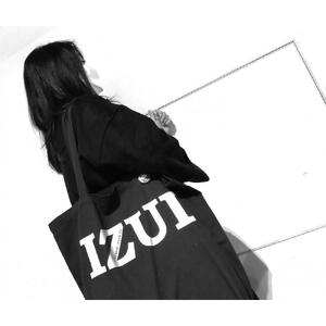 魔法の言葉「いずい」で「もちつもたれつ」IZUI トートバッグ (ブラック)