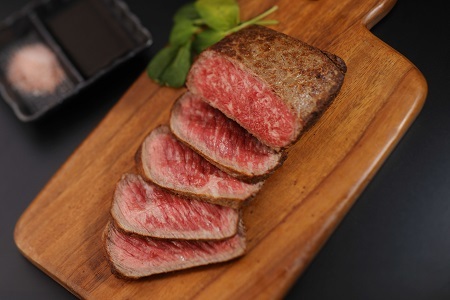 奥出雲和牛モモブロック 450g【黒毛和牛 しまね和牛 ローストビーフ ブロック肉 モモ 霜降り 日時指定 冷蔵 チルド A-10】