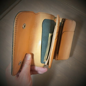 ラフテール【ロゼット　ミドルウォレット】BI　　CW-RT-BC-M_装飾品・工芸品 財布 服飾小物 _【1584895】
