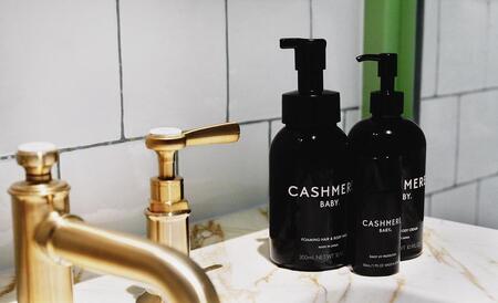 カシミヤベビー 泡ボディソープ 低刺激処方 300ml AMC0003