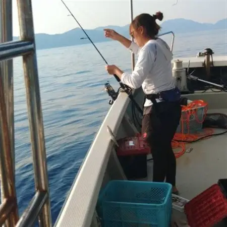 【貸し切りプラン】沖釣りチャーター 初心者向け1日プラン(1～5名様)【1523915】