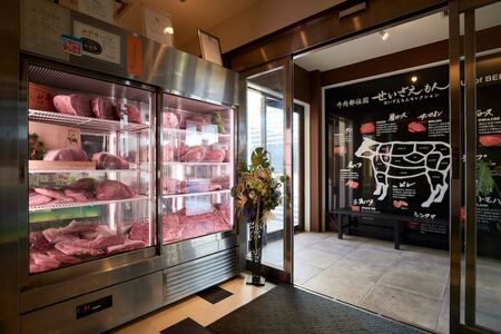 肉フェス3連覇の人気店! 焼肉鈴木せいざえもん別館 お食事券 15,000円分（1,000円分×15枚） / ふるさと納税 食事券 チケット 肉 焼肉 ランチ ディナー 千葉県 山武市 SMAW006