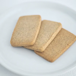 黒豆茶と国産の米粉有機豆乳クッキーのセット TMN006
