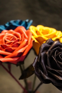 Eterna -Leather Rose- カラー 黄色 ／ 国産 革 レザー ローズ バラ 造花 アートフラワー 小物 インテリア 記念日 プレゼント 奈良県 葛城市【area001-yellow】