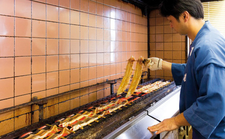 本焼あなご3～5串・丼タレ5個(木箱) 串焼き 蒲焼 穴子 アナゴ 焼き穴子 穴子丼 あなご丼 新鮮 おつまみ おかず お取り寄せ 明石市 兵庫県