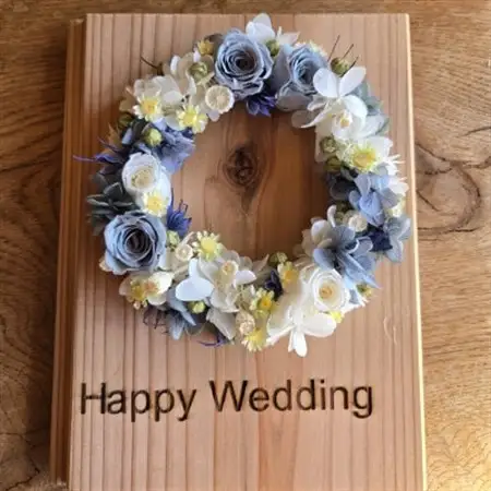 【結婚お祝いギフト】記憶に残る記念プリザーブドフラワー　木に想いを刻み花で彩る特別な人気の贈り物_花・観葉植物 造花・プリザーブドフラワー 花 _【1558002】