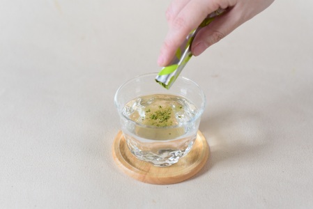 微粉末茶 颯々 20本選べる 内容量 お茶 茶葉 tea 緑茶 製茶 茶粉末 アイス ティー スティック 持ち運び マグボトル お手軽 小分け 飲料類 水分補給 アレンジ お菓子 国産 宮崎県産 九州産 アウトドア お中元 敬老の日