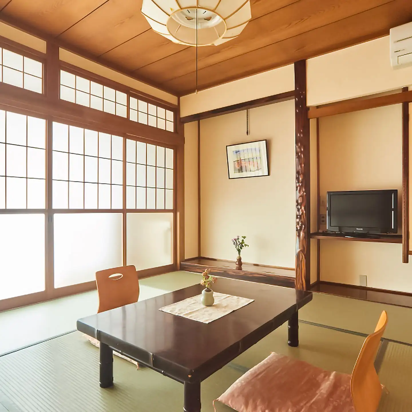 湯田川温泉　つかさや旅館　ペア宿泊券（1泊2食付）【詣でる つかる 頂きます】（山形県鶴岡市）庄内の食と日本酒が楽しめる宿 | 和室 畳 日本酒飲み比べ 海の幸 山の幸 山形 庄内 東北 観光 旅行