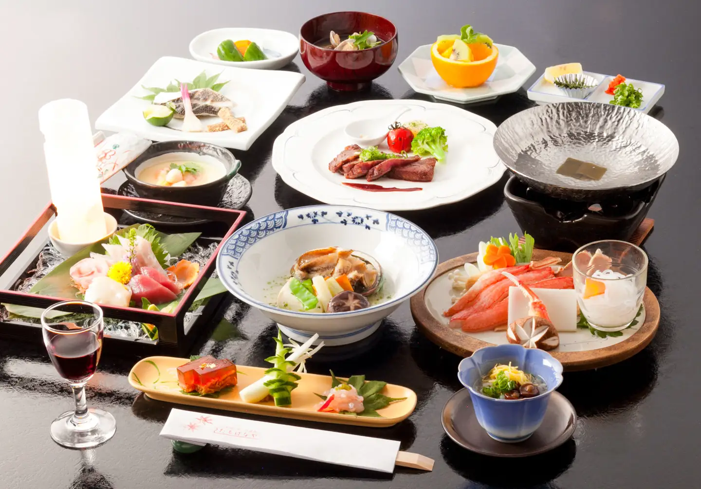 あつみ温泉　たちばなや　ペア宿泊券（1泊2食付）【詣でる つかる 頂きます】（山形県鶴岡市）食の都庄内の華やかな会席料理 おしゃれな浴衣の貸し出し 解放感あふれる大浴場 | 山形 東北 夫婦旅行 山形牛 米沢牛 庄内豚 海鮮 魚介 周辺観光