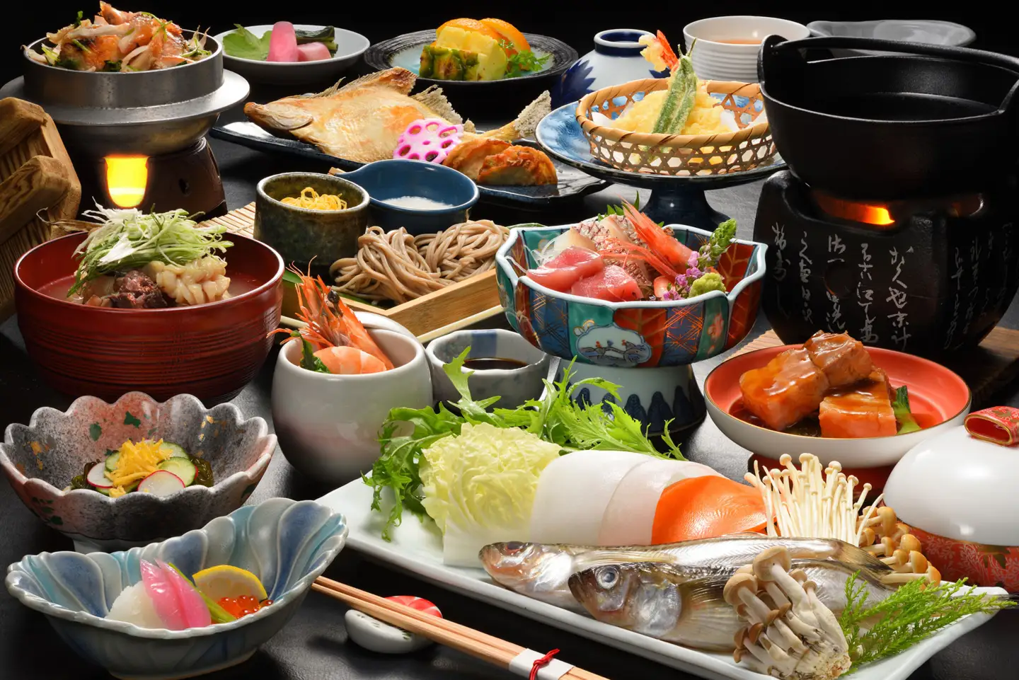 湯野浜温泉　華夕美日本海　ペア宿泊券（1泊2食付）【詣でる つかる 頂きます】（山形県鶴岡市） 「出来たて」にこだわりが詰まったライブキッチン 全室オーシャンビュー | 山形 庄内 東北 日本海 観光 旅行 夫婦 カップル