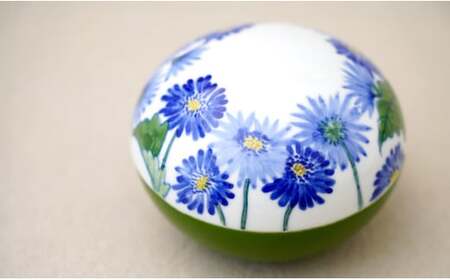 有田焼 ボンボニエール（ガーベラ / ブルー系） 職人舎 【伝統工芸士・松尾せつ子】食器 器 うつわ 染付 花柄 ジュエリーボックス 菓子箱 伝統工芸 手描き ブルー 青 工業組合 A120-37
