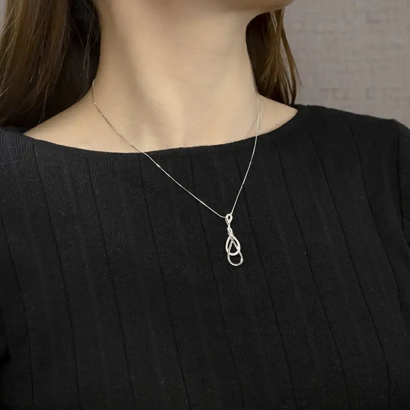 プラチナ ペンダントトップ レディース ダイヤモンド ネックレス インフィニティ ダイヤ 0.23ct ペンダント 金属アレルギー 対応 pt950 pt850 ベネチアン スライド式 45cm ジュエリー シンプル 人気250114hy200 SWAA228