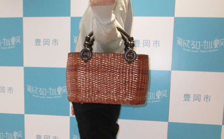 かごバッグ 柳かご（大） / 籠バッグ 豊岡 杞柳細工 伝統工芸士作 伝統工芸品 柳染め かご バッグ カバン 自家栽培 柳 天然素材 高級 おしゃれ 和テイスト 大人 手作り ハンドメイド 日本製 レディース